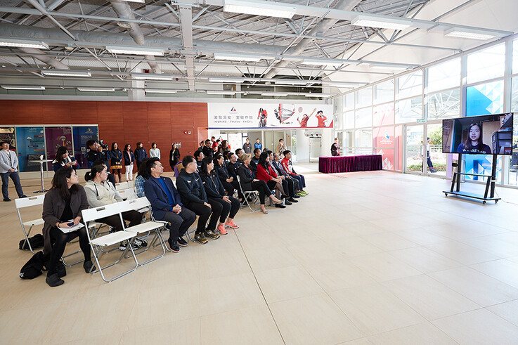 Elite gymnast Ng Yan-yin, who graduated from BSocSc (Hons) in Sports and Recreation Management at The Technological and Higher Education Institute of Hong Kong (THEi), shared the benefits of dual career pathway and her experiences at THEi. 